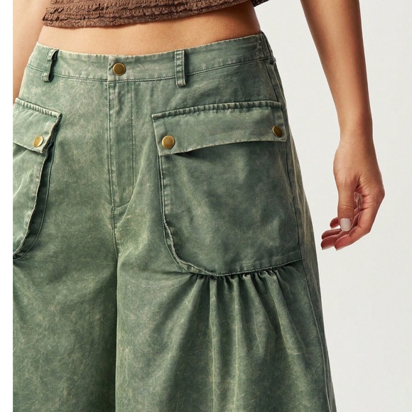 Boho Mineral Wash Green Pockets Stretchy Waist Wide leg Denim Pants - Picture 5 of 6